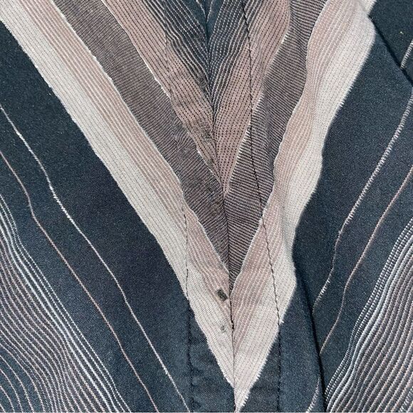 Quizz woman stretch hook front stripe Longsleeve blouse sz 20 women - Picture 12 of 13